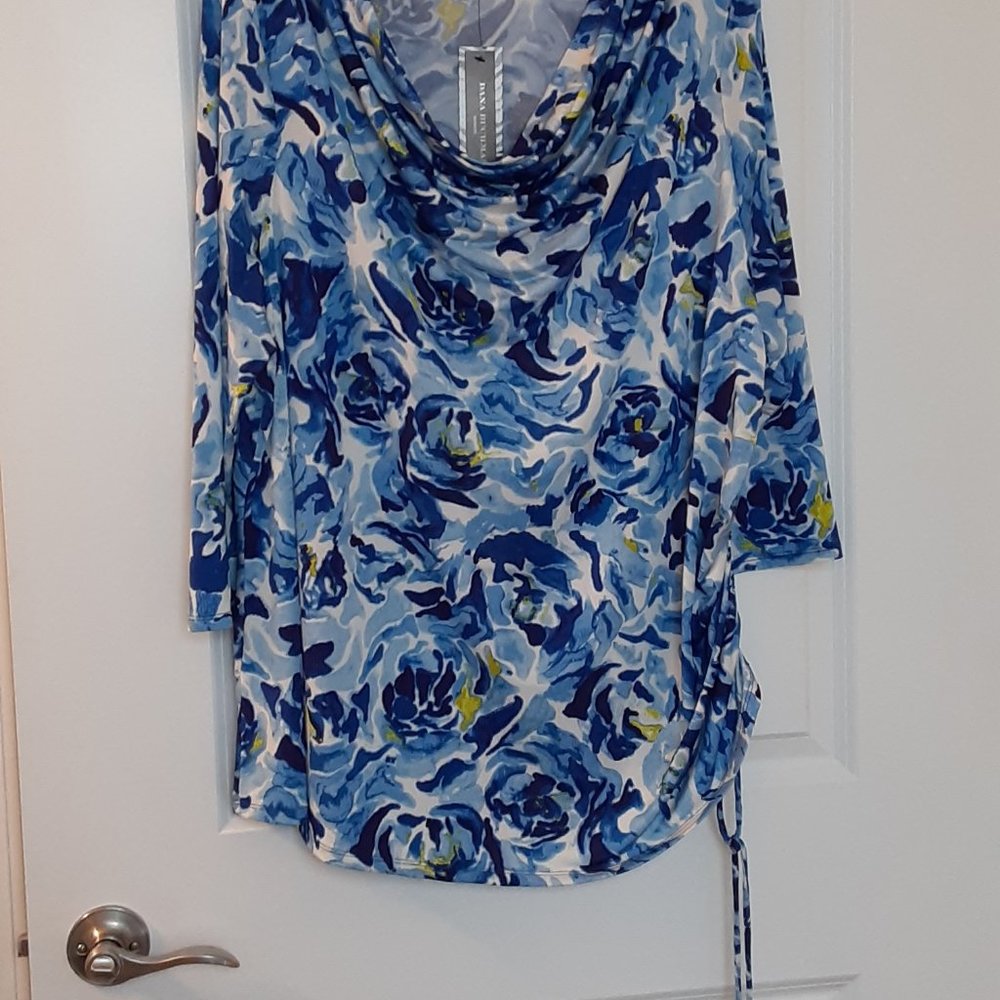 Dana Buchman Top
